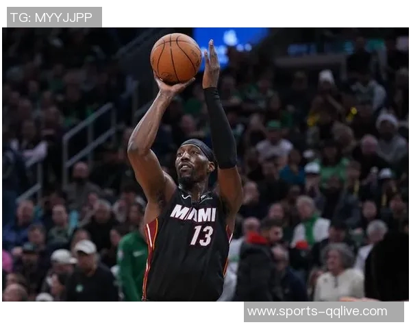 阿德巴约表现平平16投仅中6得22分7篮板三分球命中率不佳 阿德巴约表现平平16投仅中6得22分7篮板三分球命中率不佳